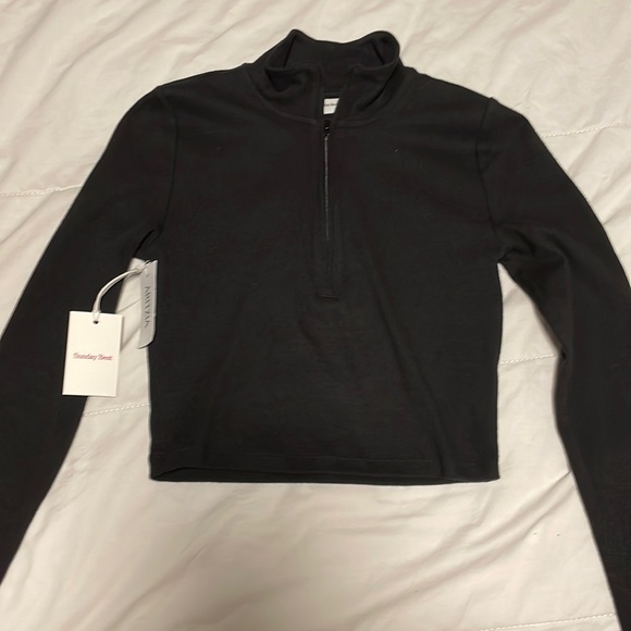 Aritzia half zip - Picture 1 of 4